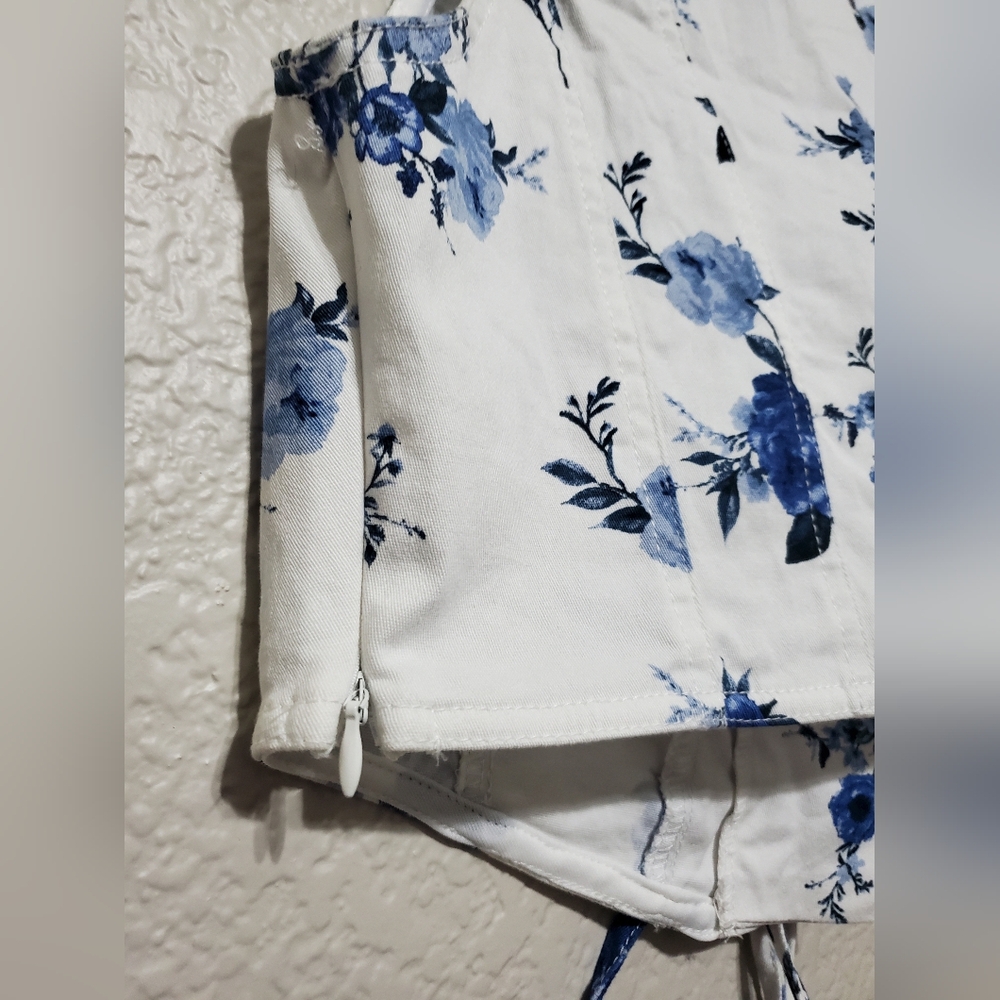Blashe White Bustier Blue Rose Print Lace Up Corset Crop Top Junior/Womens Large - Picture 4 of 7